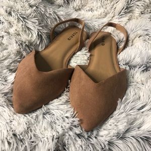 NWT Torrid 11w nude strap flats